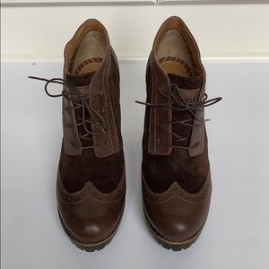 SPERRY Brown Suede Lace-Up Wingtip Ankle Booties